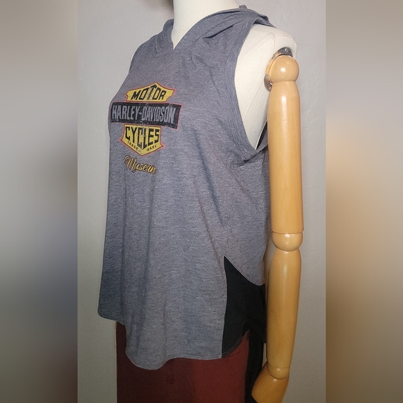 Harley Davidson Museum Women's Gray Sleeveless Pullover, sz Med - Picture 4 of 8